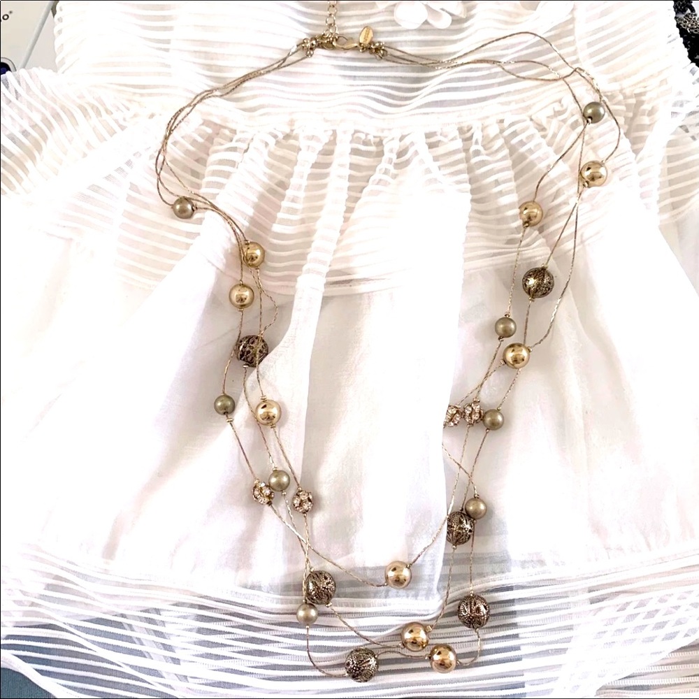 Express sweater necklace.